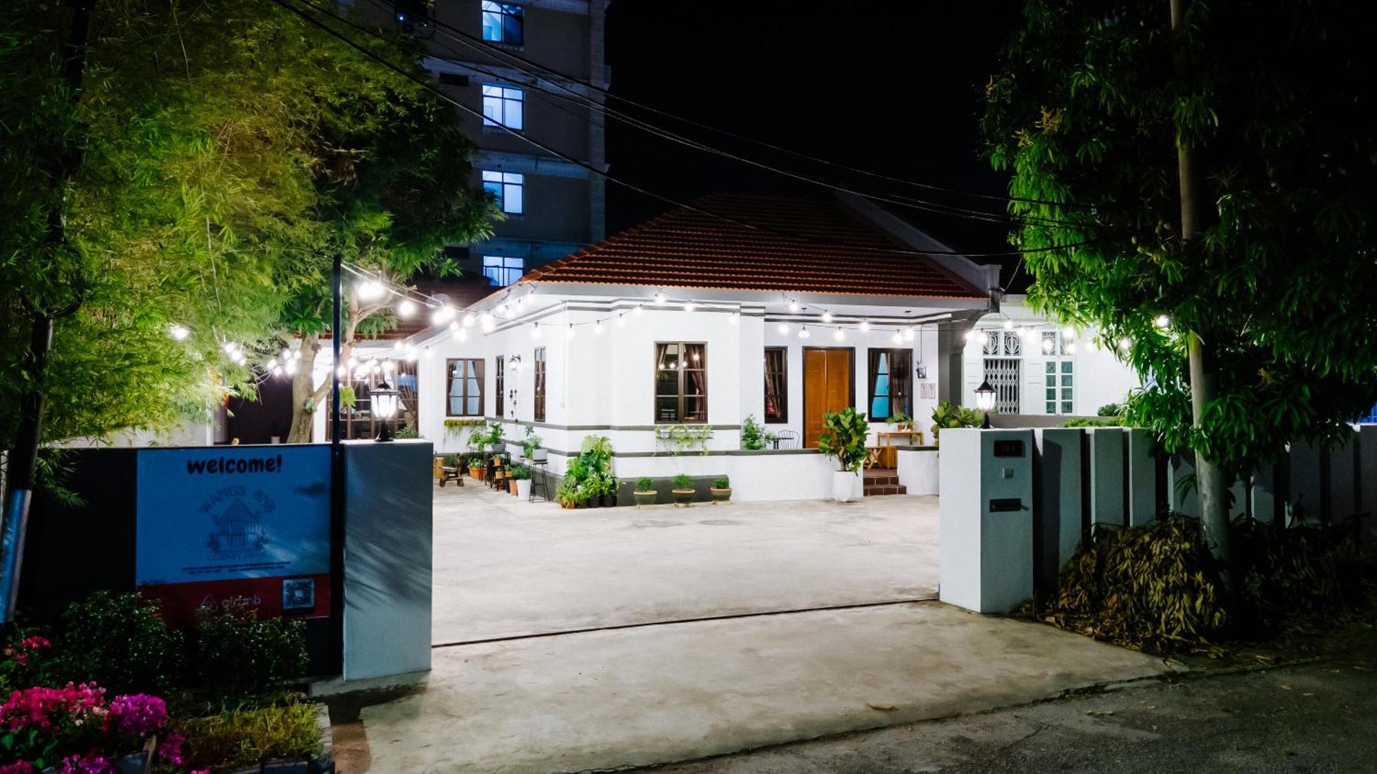 Wang'S Bnb 4 Bedrooms Villa George Town Extérieur photo