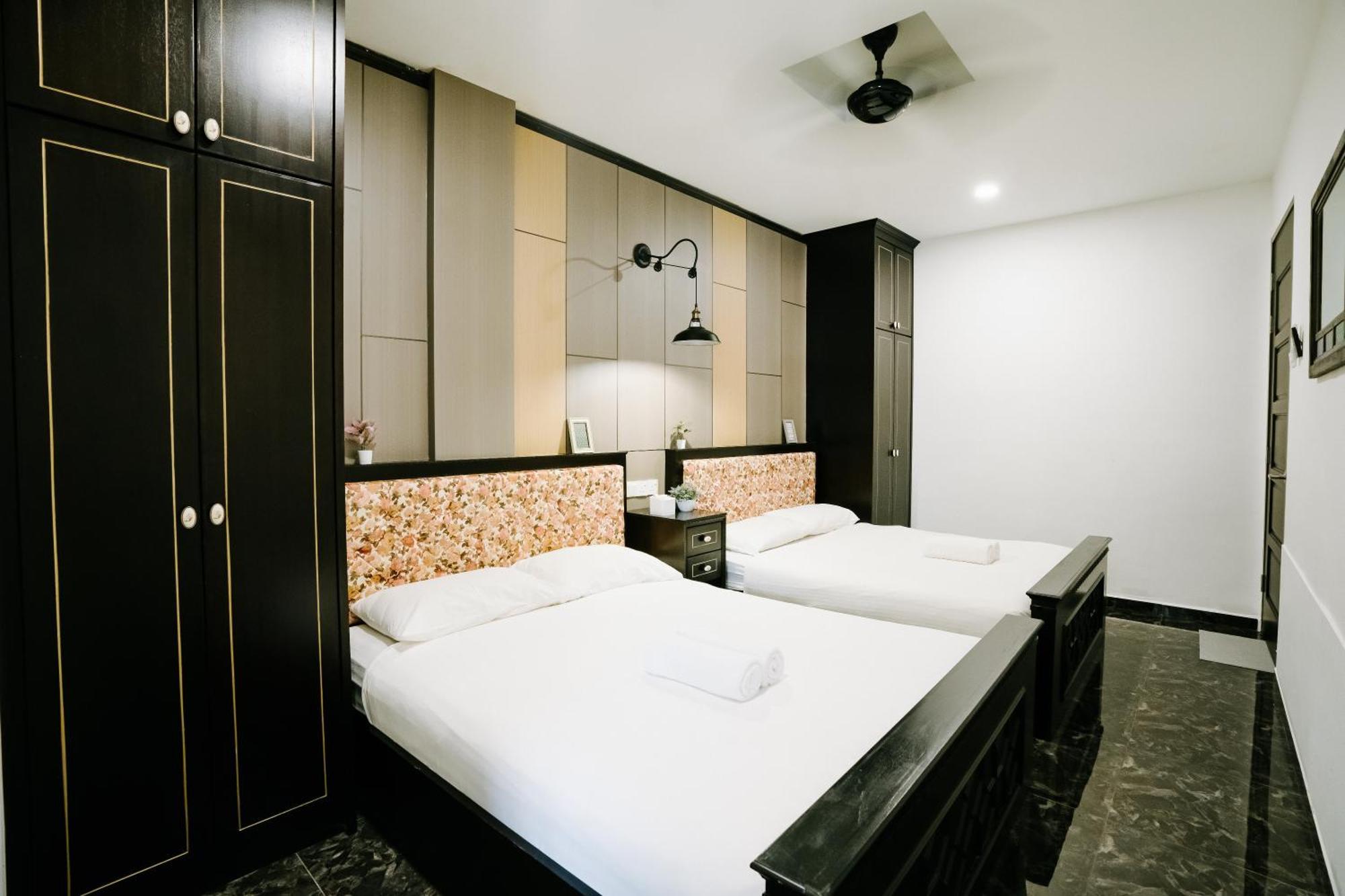 Wang'S Bnb 4 Bedrooms Villa George Town Extérieur photo