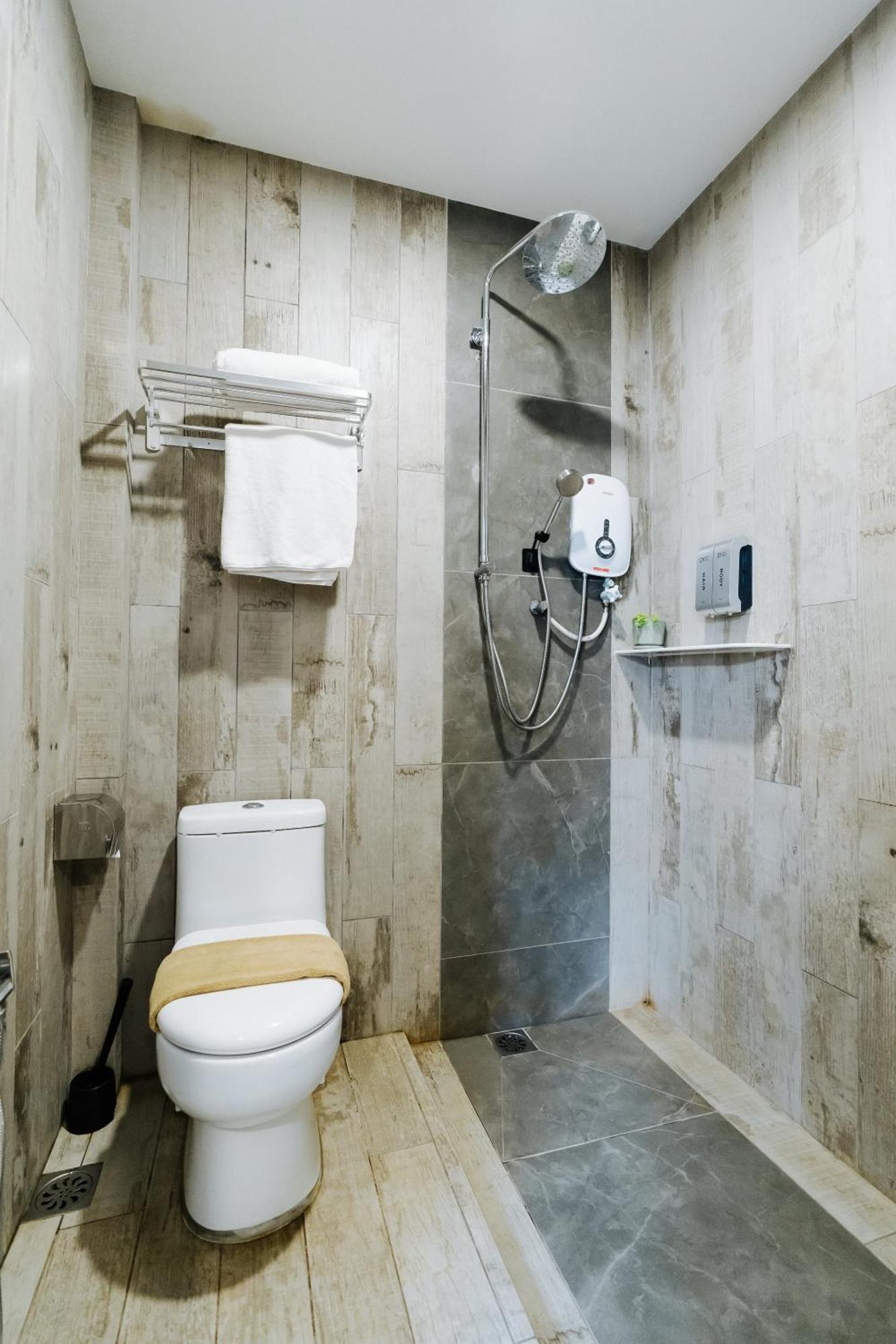 Wang'S Bnb 4 Bedrooms Villa George Town Extérieur photo